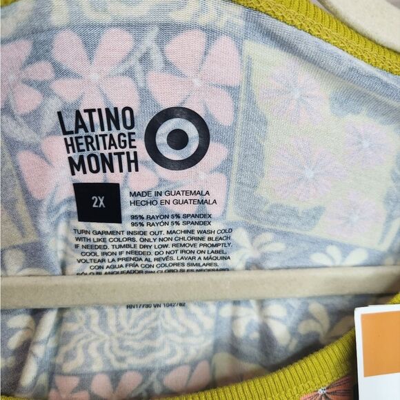 *NWT Target x LHM Cropped Tile Print Oversized Tee Sz.2X - Picture 3 of 4